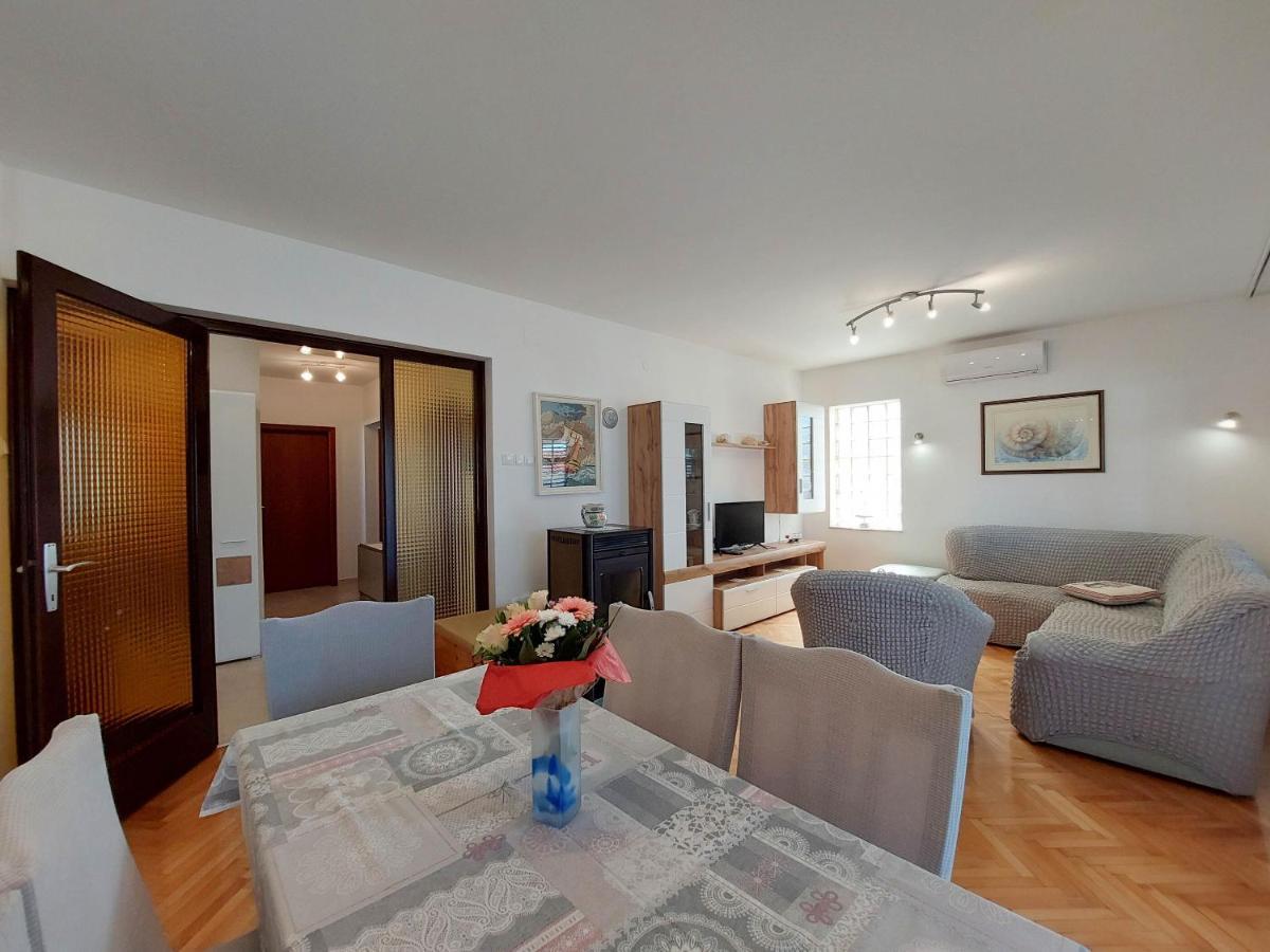 Apartment Neda Punat Εξωτερικό φωτογραφία