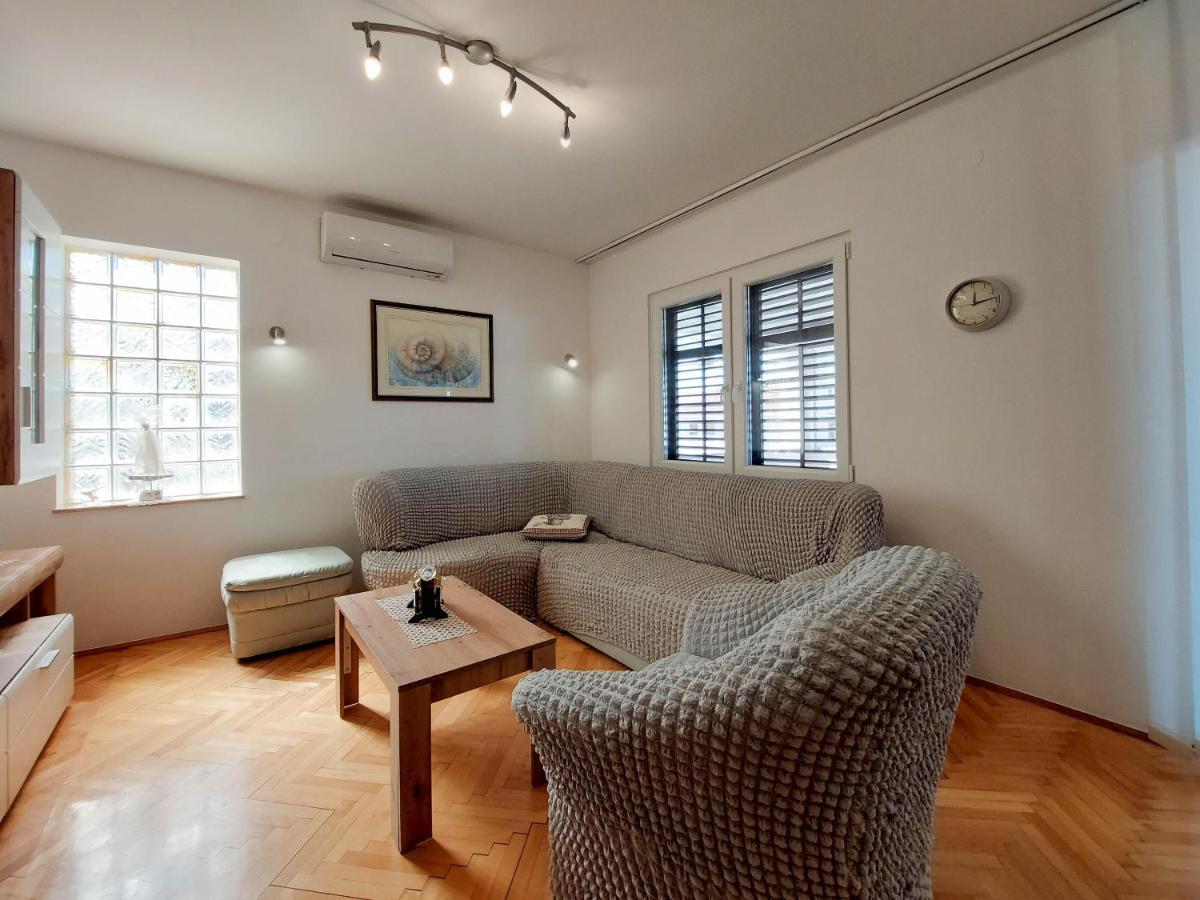 Apartment Neda Punat Εξωτερικό φωτογραφία